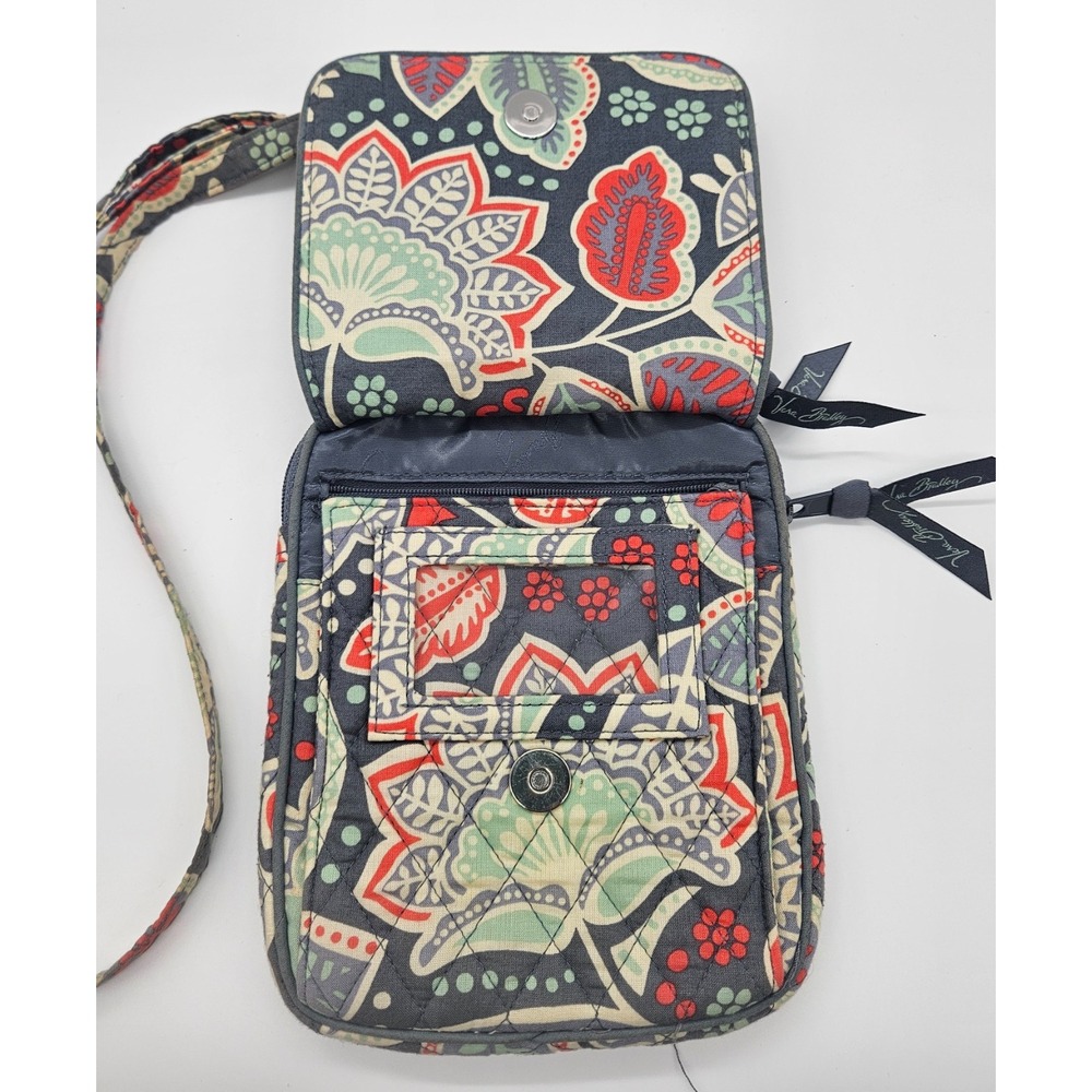 Vera Bradley Crossbody Bag Purse Quilted Floral Pattern Travel Bag - Picture 7 of 14
